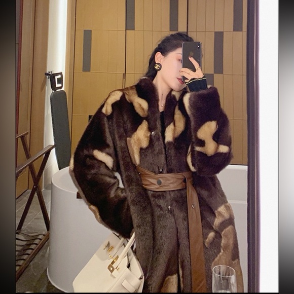 Jackets & Blazers - Brown fur coat